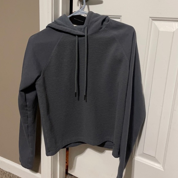Nwot under armor hoodie size xs - Picture 1 of 3